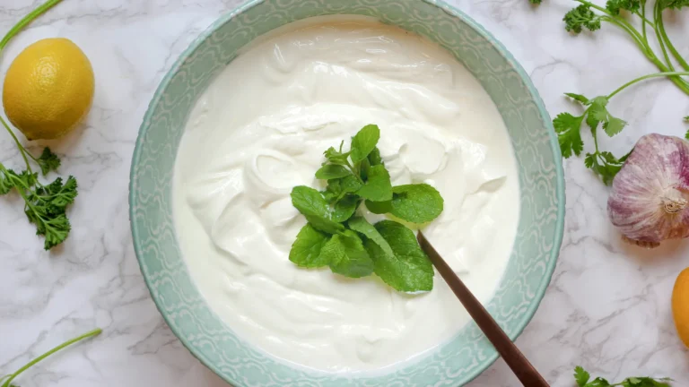 Bir yemek kaşığı yoğurdun kalori değeri